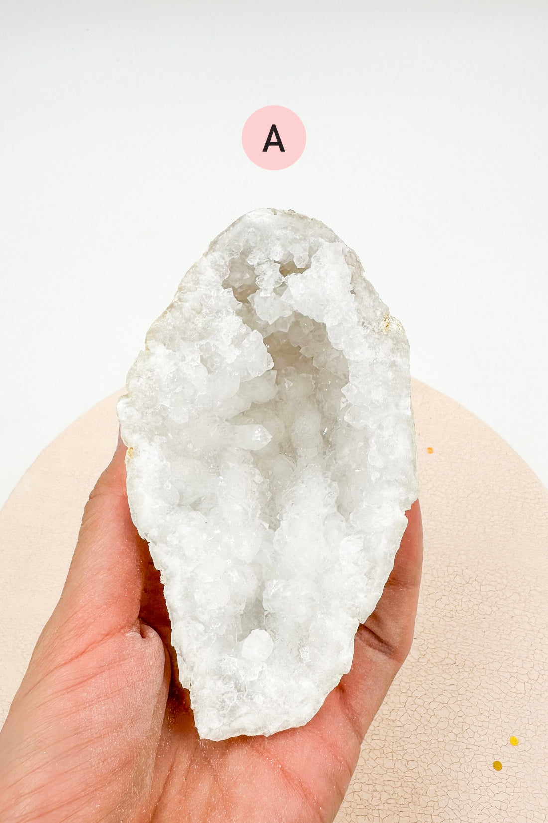 White Quartz Geode 01 | good luck and protection