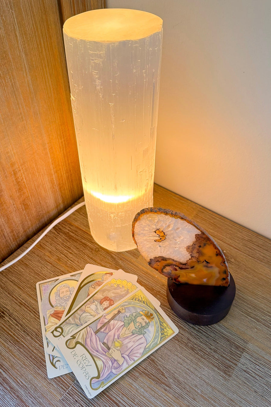 Small Selenite lamp | Spirituality - Cleanliness