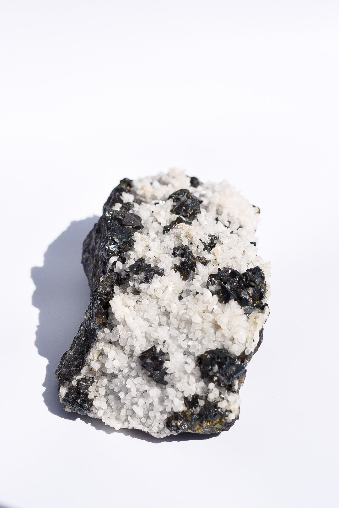 Siderite with quartz | Rooting - Calm