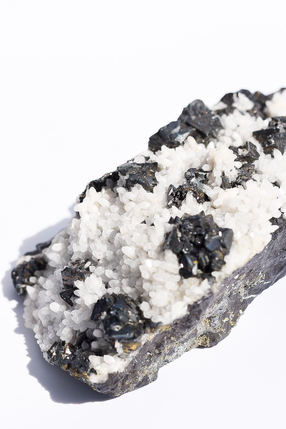 Siderite with quartz | Rooting - Calm