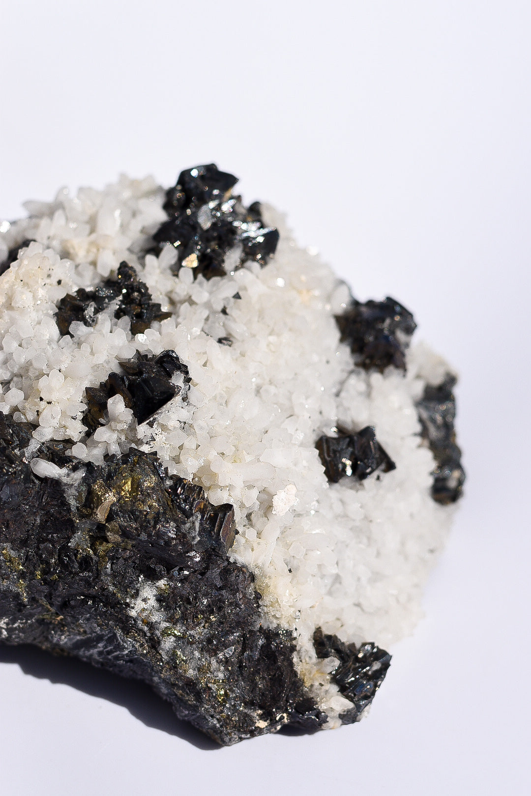 Siderite with quartz | Rooting - Calm