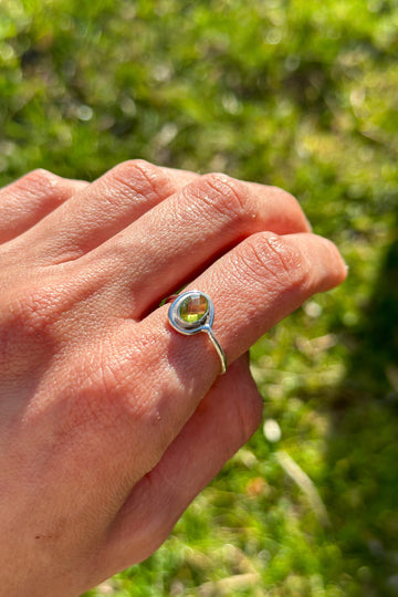 Anillo Olivino | Abundancia y amor propio.