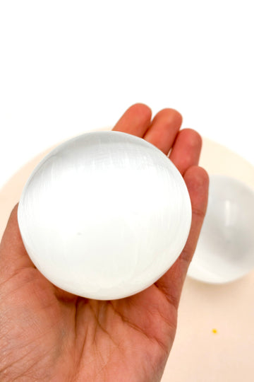 Selenite Large Sphere | Well-being - Tranquility
